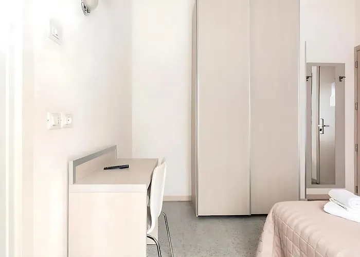 فندق Argia Marina Centro