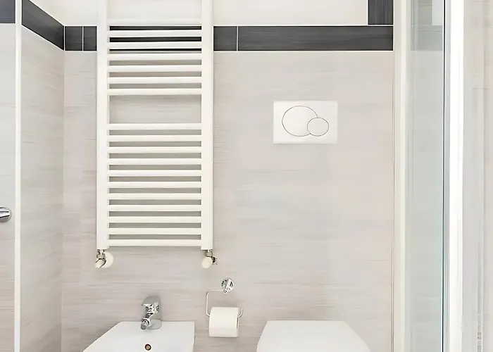 Argia Marina Centro فندق 3*