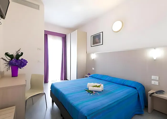 Argia Marina Centro فندق 3*