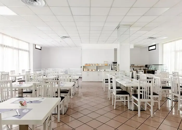 Argia Marina Centro Otel 3*