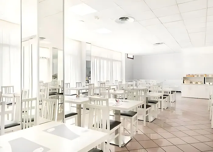 Argia Marina Centro 3* ريميني