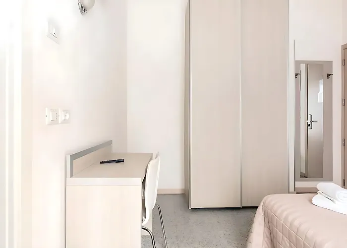 Argia Marina Centro فندق