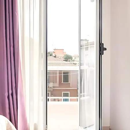 Argia Marina Centro מלון