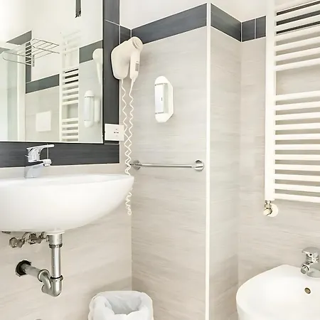 Argia Marina Centro 3* רימיני