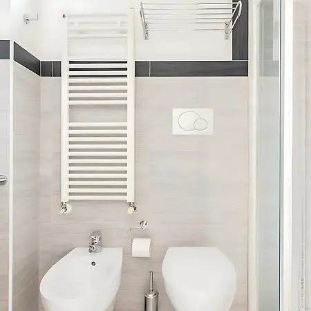 Argia Marina Centro מלון 3*