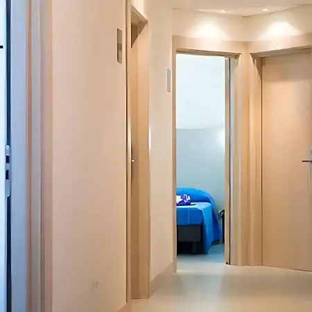 Argia Marina Centro 3* רימיני