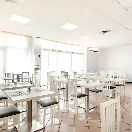 מלון Argia Marina Centro