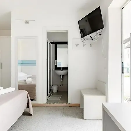 Argia Marina Centro מלון