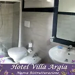 מלון Argia Marina Centro 3*