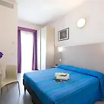 Argia Marina Centro מלון 3*
