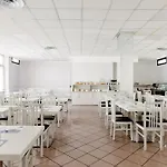 Argia Marina Centro מלון 3*